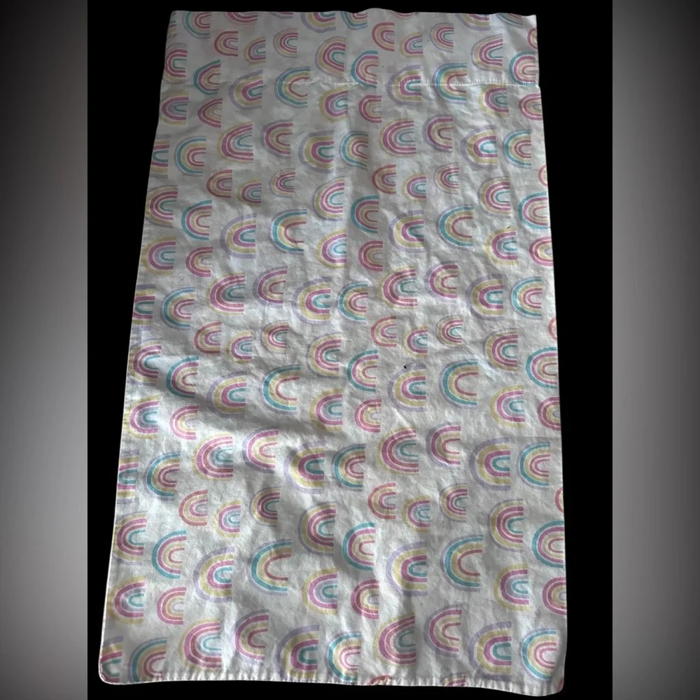 Your Zone 20 x 32 in Pillow Case Green Cloud Rainbow UNIQUE Standard/Queen